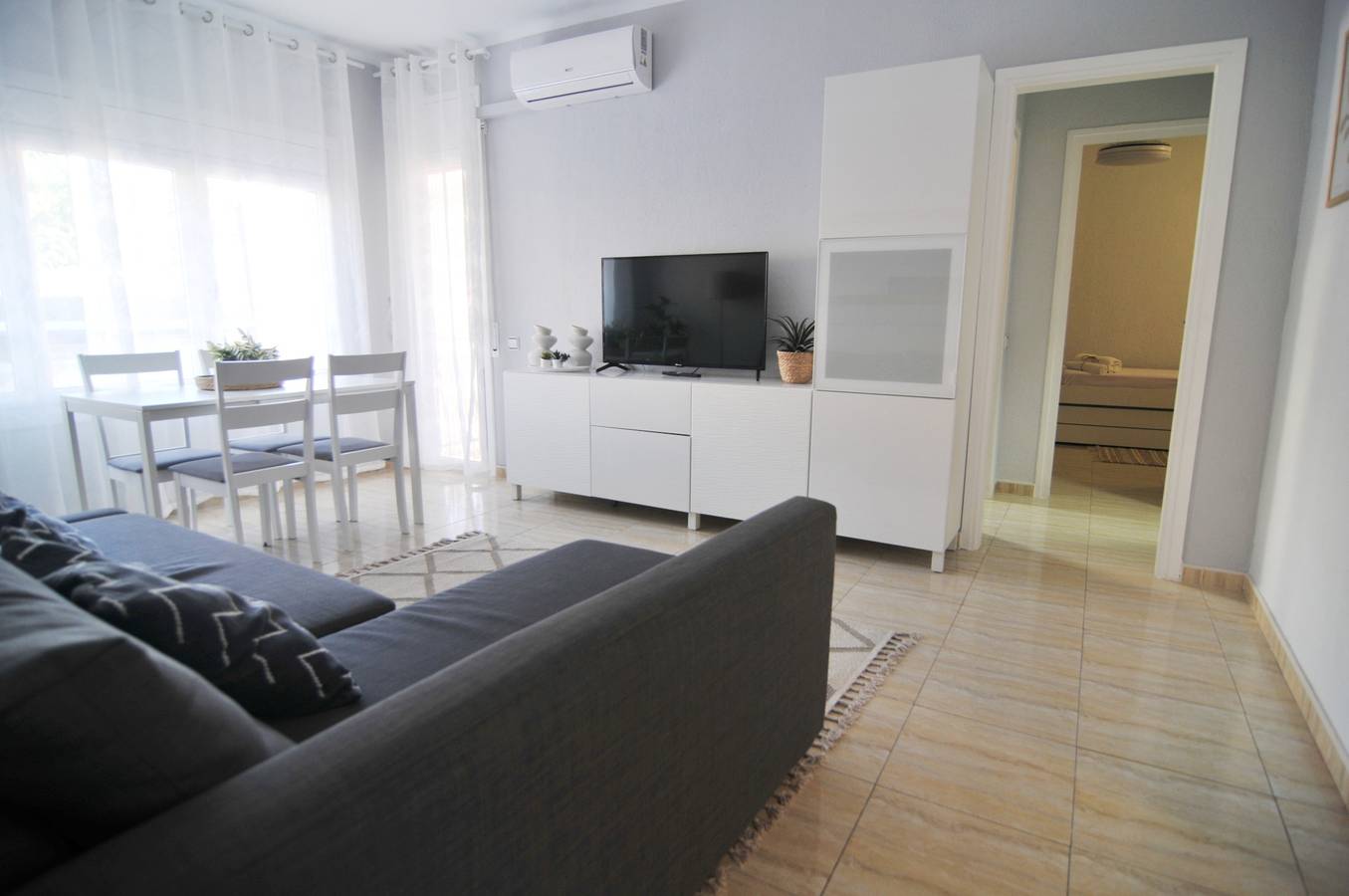 Ganze Wohnung, Homeholidaysrentals Blue - Costa Barcelona in Pineda de Mar, Costa del Maresme
