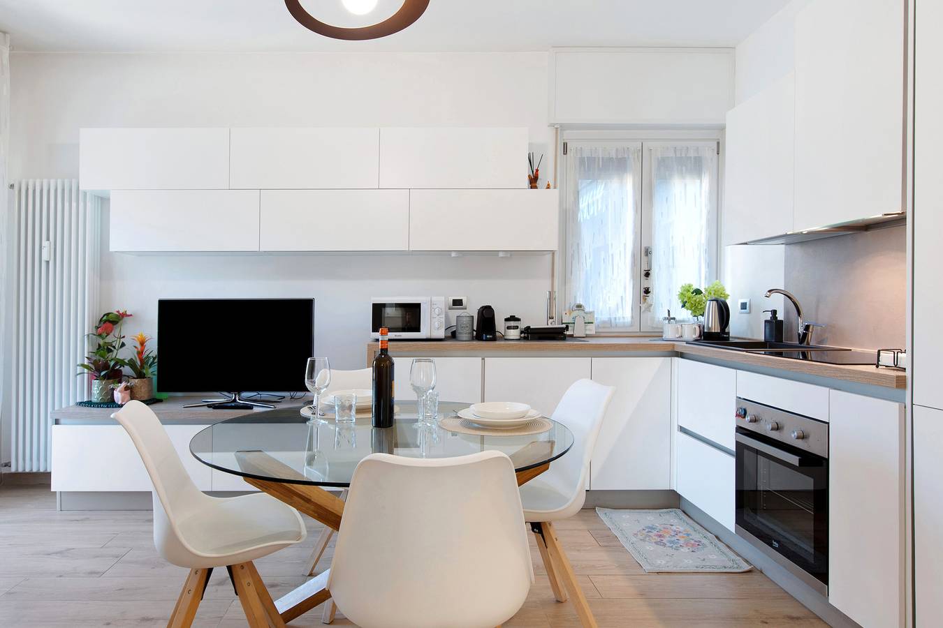 Appartement entier, Appartement 'Emmie House' avec Vue sur la Montagne, Balcon et Wi-Fi in Aoste, Alpes valaisannes