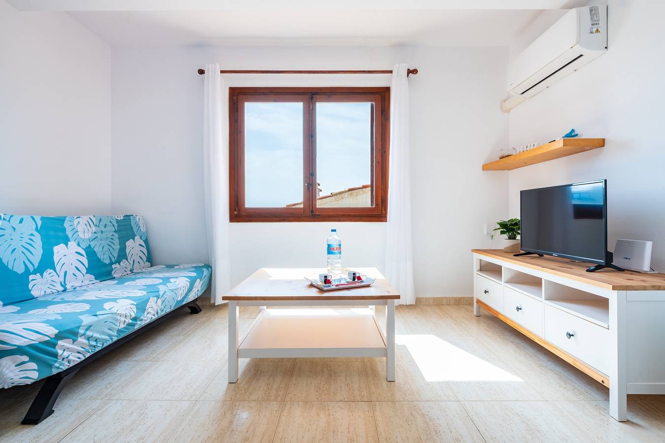 Apartamento entero, Apartamento 'Los Arcos' con piscina compartida, Wi-Fi y aire acondicionado in Alcocéber, Alcalá de Chivert