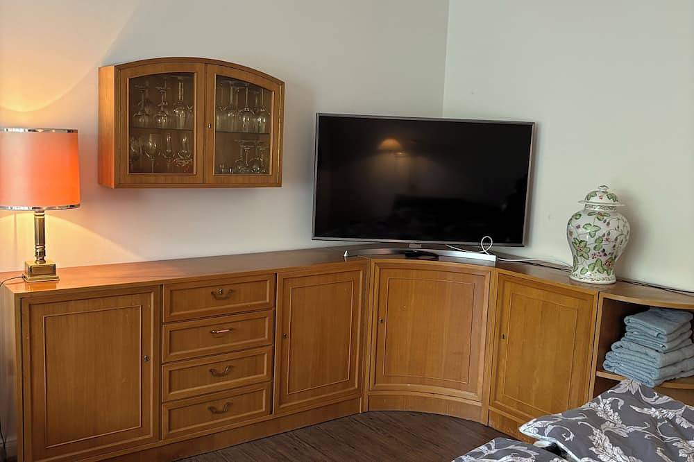 Ganze Wohnung, Zentral gelegene Penthousewohnung mit Blick auf Aller und Altstadt. in Celle, Aller-Leine-Tal