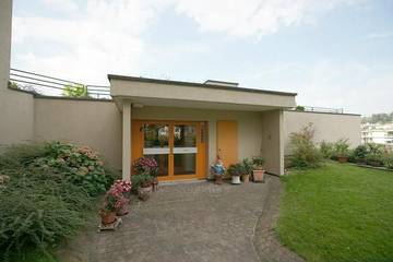 Cottage pour 4 personnes, avec balcon ainsi que piscine et sauna à Weggis