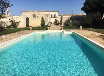 Villa for 6 Guests in Ragusa, Ragusa Province, Picture 1