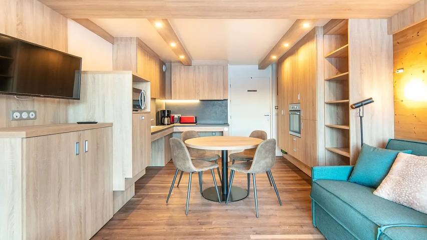 Gîte pour 7 personnes, avec terrasse ainsi que sauna et piscine, animaux acceptés dans Doucy - 2