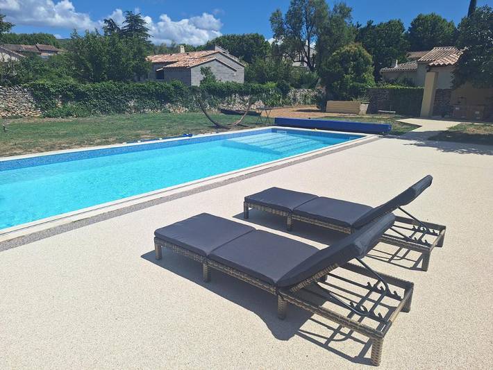 Gîte pour 3 personnes, avec piscine et jardin, animaux acceptés à Villes-sur-Auzon - 3