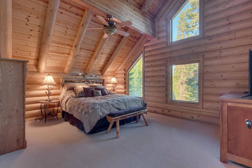 Lodgepole by Tahoe Getaways - Dog Friendly Tahoe Donner 3Br w Hot Tub & Hoa in Truckee, Donner Lake