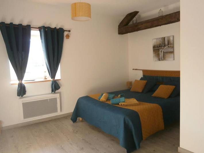 Location de vacances pour 4 personnes, avec terrasse ainsi que jardin et vue à Saint-Médard-de-Presque - 2