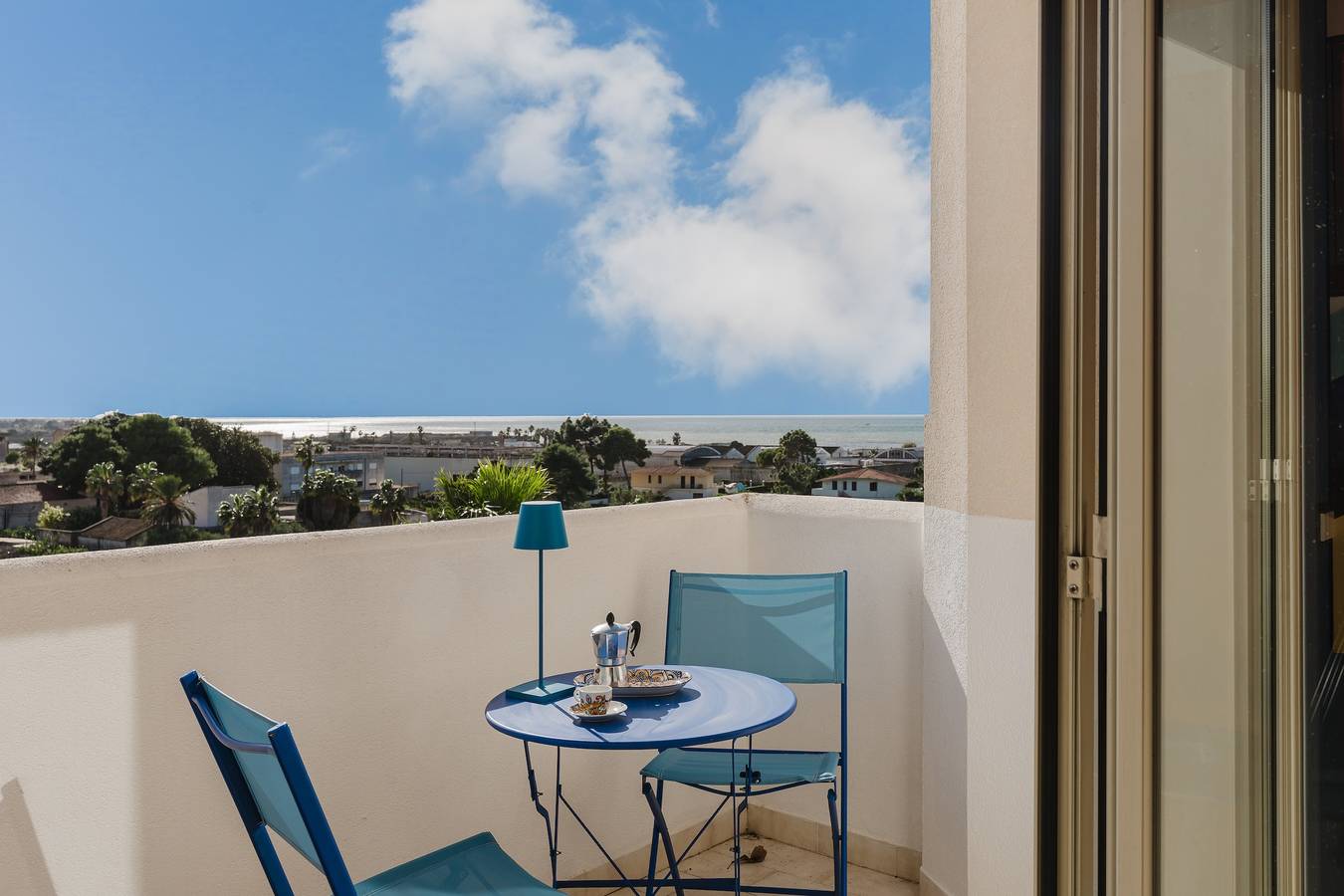 Appartement entier, Appartement « Araba Fenice » avec vue mer, Wi-Fi et climatisation in Marsala, Province de Trapani