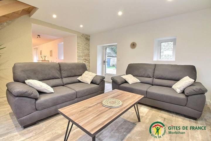 Gîte pour 8 personnes, avec jardin et terrasse à Landaul - 2