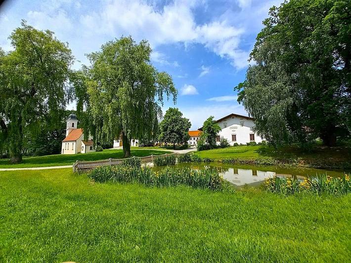 Bauernhof, mit Balkon/Terrasse und Terrasse sowie Pool und Sauna in Oberbayern - 4