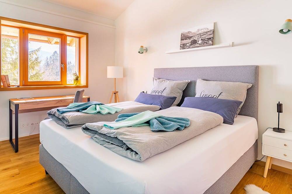 Chalet im Winkl, ca 200qm mit Balkon und Terrasse, für bis zu 7 Personen in Reit im Winkl, Bayerische Alpen
