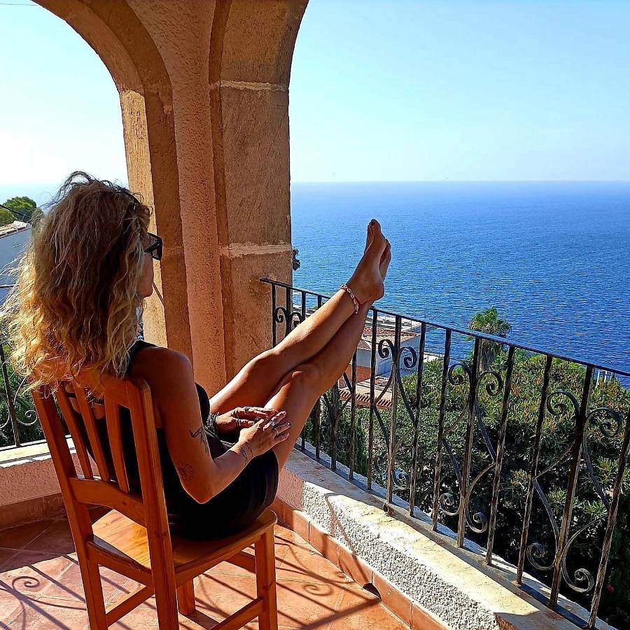 Queen Room with Balcony in Granadella, Jávea