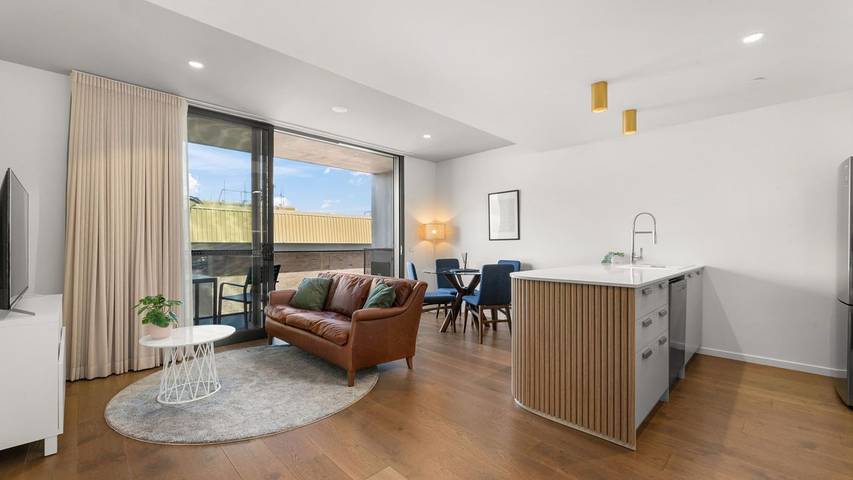 Holiday letting for 2 people, with balcony/terrace in Canberra