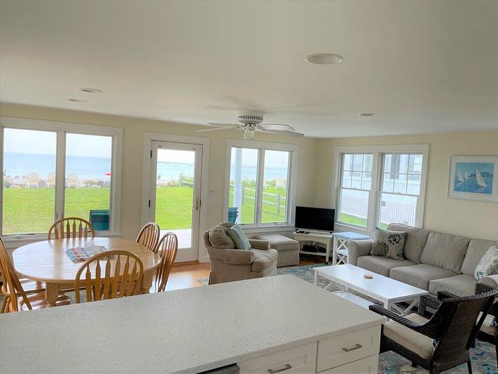 Vacation rental for 6 people, with yard and balcony in Kennebunkport