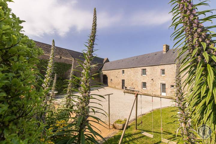 Gîte pour 10 personnes, avec jardin et terrasse