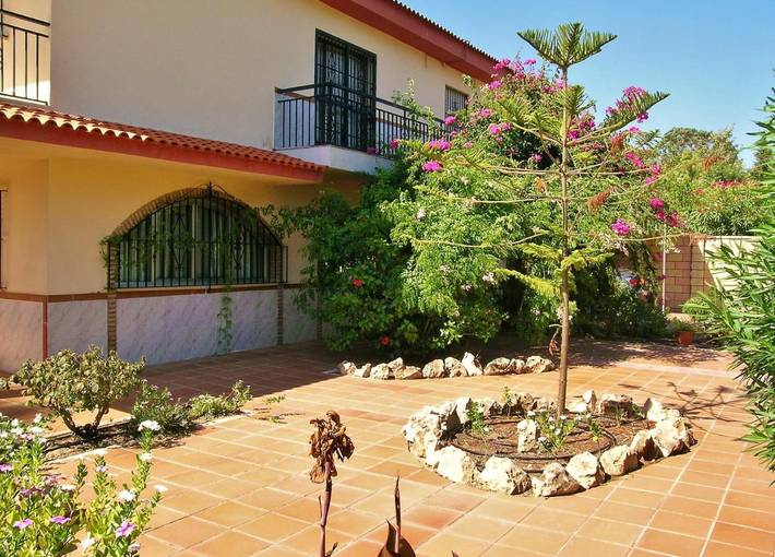 Casa rural para 5 personas, con Balcón y Terraza además de Jardín y Piscina en Islantilla - 2