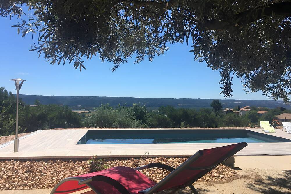 Villa de lujo – Vistas panorámicas con vistas a la montaña, Wi-Fi y aire acondicionado in Volx, Parque natural regional del Luberon