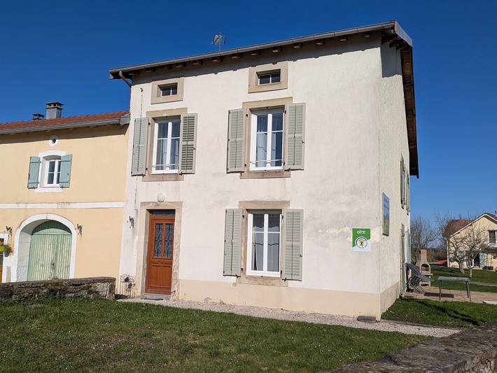 Gîte pour 6 personnes, avec jardin