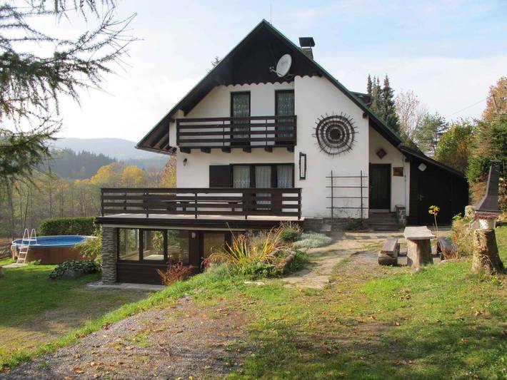 Ferienhaus für 9 Personen, mit Balkon und Garten sowie Sauna im Böhmerwald