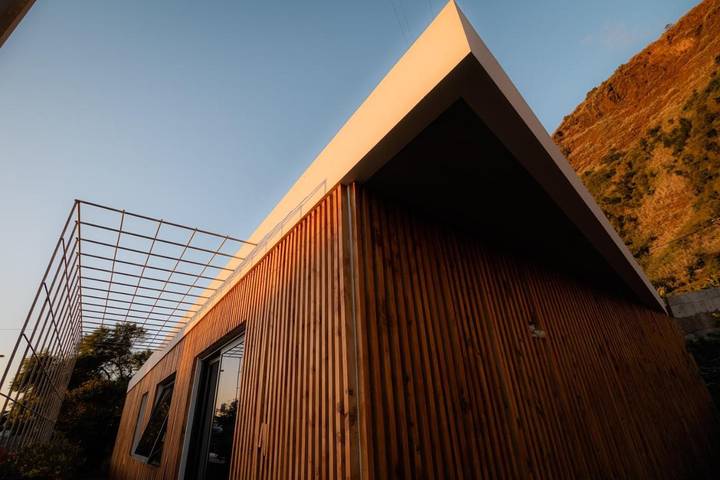 Location de vacances pour 3 personnes, avec vue et balcon, adapté aux familles à Jardim do Mar - 3