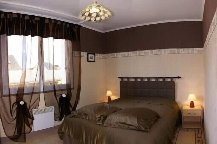 Location de vacances pour 6 personnes, avec terrasse et jardin, animaux acceptés à Santec - 3