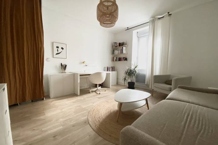 Estudio entero, Quiet studio in Nantes, ideal for two in Nantes, Nantes region