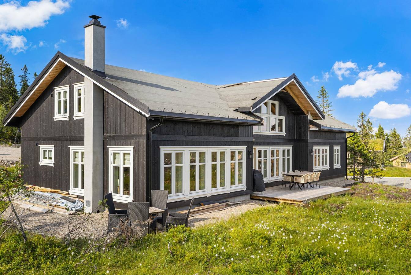 Casa Leo · Skiløyper · 8 soverom · 60 min Osl in Løten
