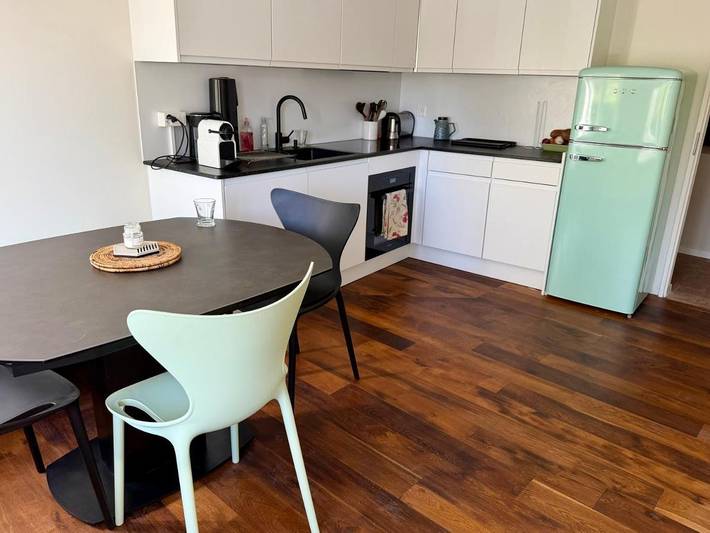 Gîte pour 6 personnes, avec vue ainsi que vue sur le lac et balcon à Chexbres - 4