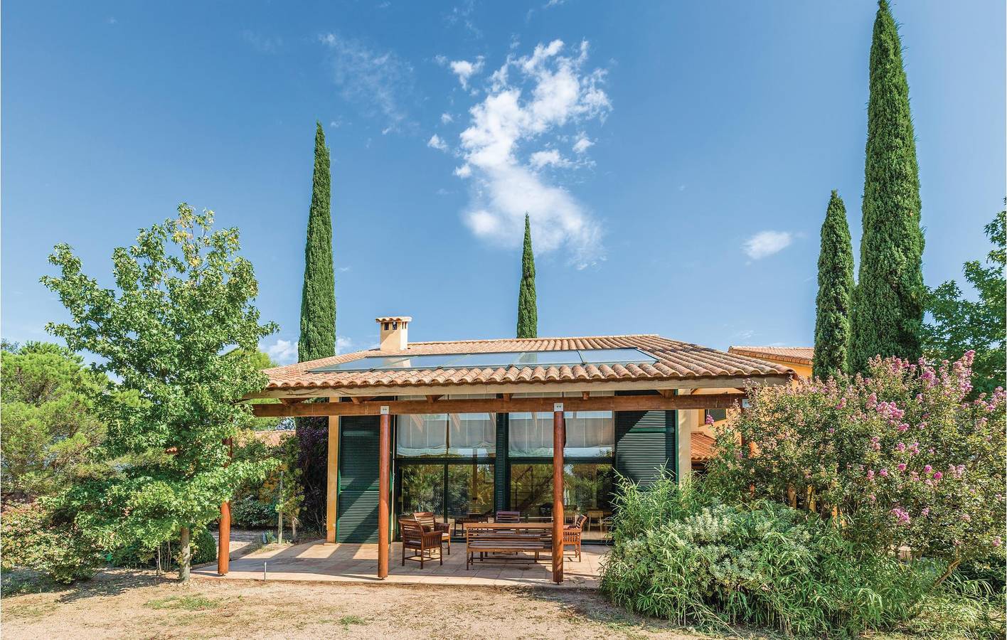 Apartamento Capmany Garden: AC, Piscina, WiFi in Capmany, Alt Empordà