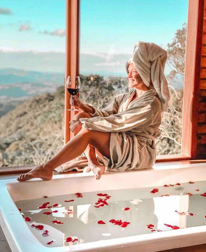 Casas e apartamentos de temporada para 2 pessoas, com balcão e jacuzzi e ainda jardim em Rancho Queimado