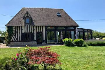 Gîte pour 8 personnes, avec jardin dans le Calvados