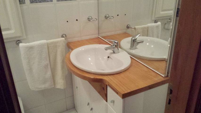 Hostel para 3 pessoas, com jardim e vista e ainda vista para o lago and terraço - 1