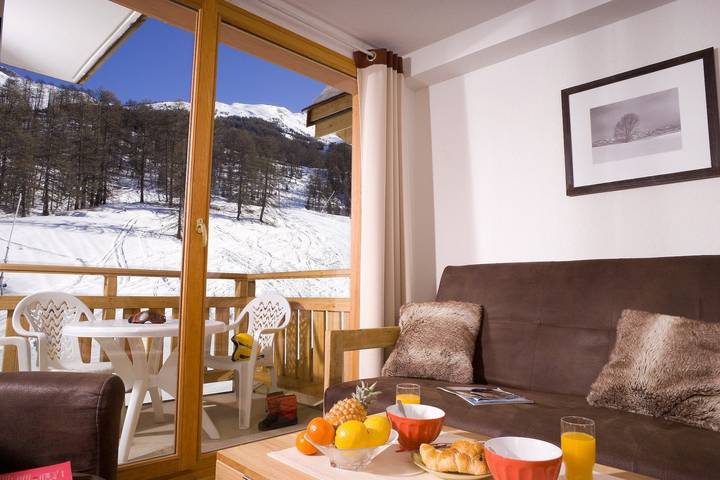 Gîte pour 8 personnes, avec piscine et balcon à Les Orres - 4