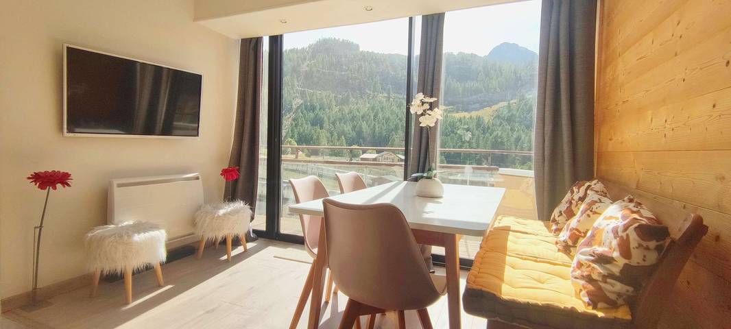 Gîte pour 6 personnes, avec balcon, adapté aux familles dans Isola 2000 - 2