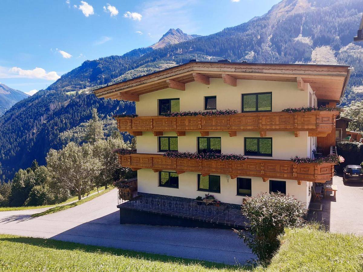 Ganze Wohnung, Ferienwohnung - Schmirnerhof in Brandberg, Zillertaler Alpen
