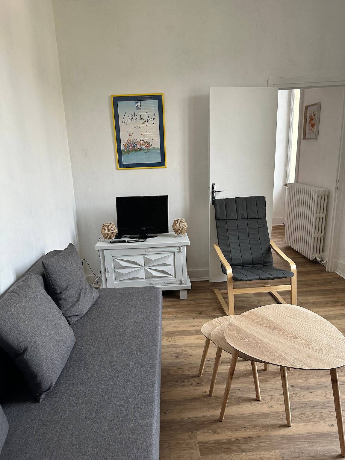 Entire apartment, Apartment '16 Colette' with Mountain View and Balcony in La Bourboule, Volcans d'Auvergne Regional Nature Park