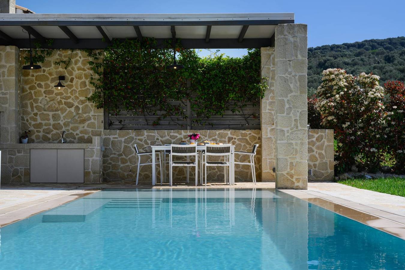 Villa für 6 Personen mit Terrasse in Arillas, Korfu