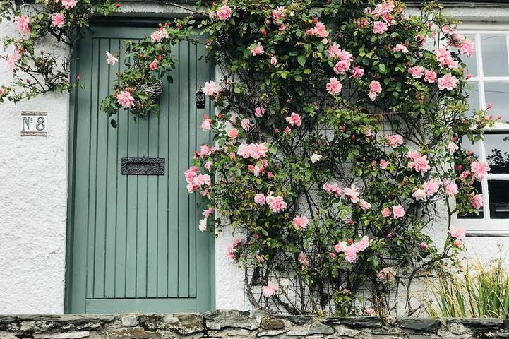 Cottage for 4 people, with garden, with pets in Northern Ireland
