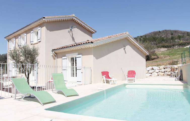 Ferienhaus für 10 Personen, mit Terrasse und Garten sowie Pool in der Ardèche - 2