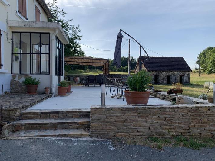 Gîte pour 6 personnes, avec jardin et terrasse, animaux acceptés à Saint-Yrieix-la-Perche - 2