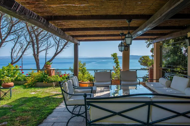 Holiday apartment for 8 people, with garden and view as well as terrace - 1
