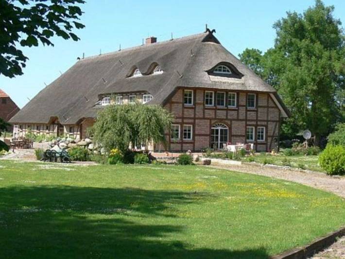 Ferienwohnung für 6 Personen, mit Terrasse und Garten in Rappin