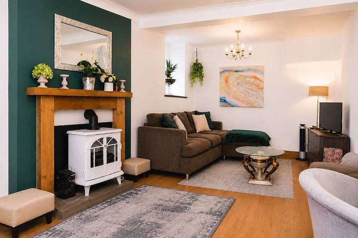Cottage for 6 people in Bridgend