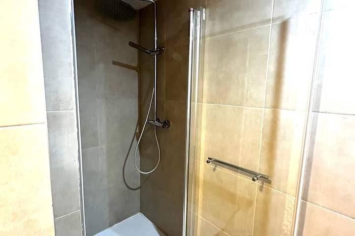 Ganze Wohnung, Modern Apartment with Rooftop - El Gòtic in Vic, Barcelona Provinz