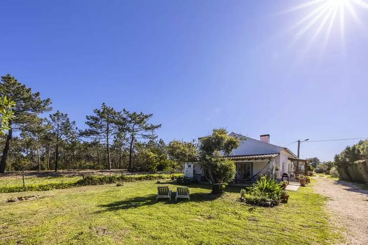 Location de vacances pour 7 personnes, avec jardin dans Rogil - 2