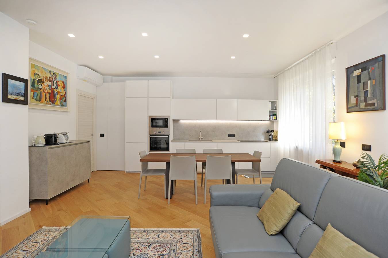Ganze Wohnung, Spacious and cozy flat with two bathroom in Mailand, Mailand Provinz