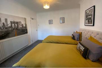 Holiday Rental for 6 People in Darlington, North East England, Photo 2