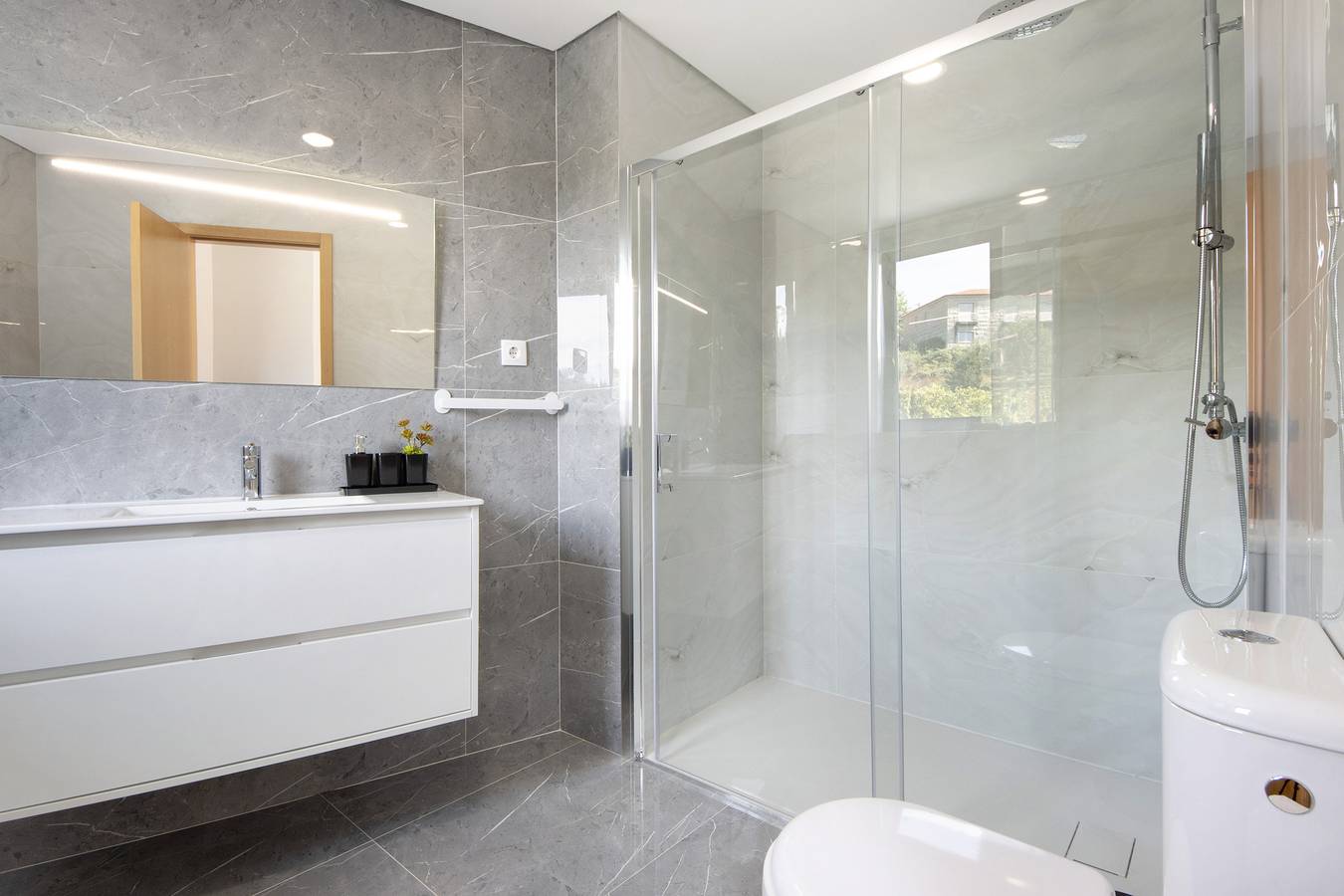 Room 'Quarto 8' with Mountain View, Wi-Fi and Air Conditioning in Rossas, Braga Distrikt