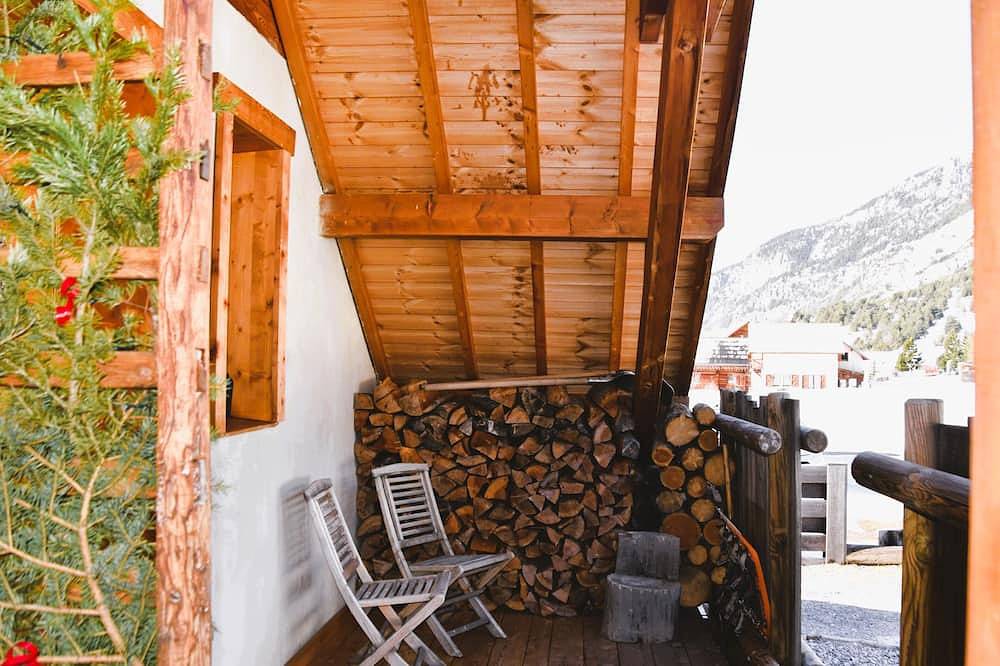 Les Thures Hameau du Roubion Hautes Alpes in Névache, Briançon region