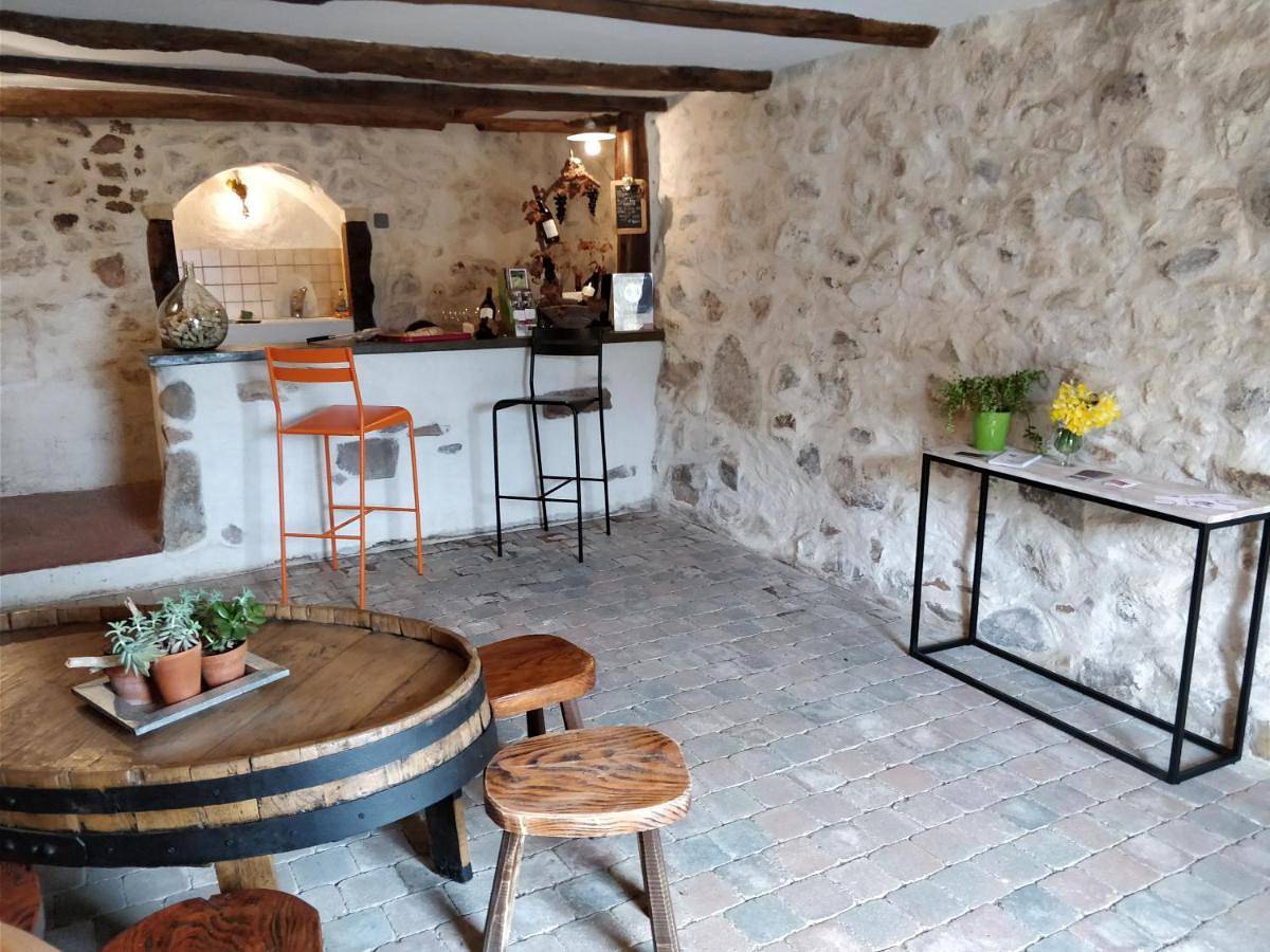 Le balcon du fêtre (Maria & Jean Louis Chapuy) in Chiroubles, Beaujolais