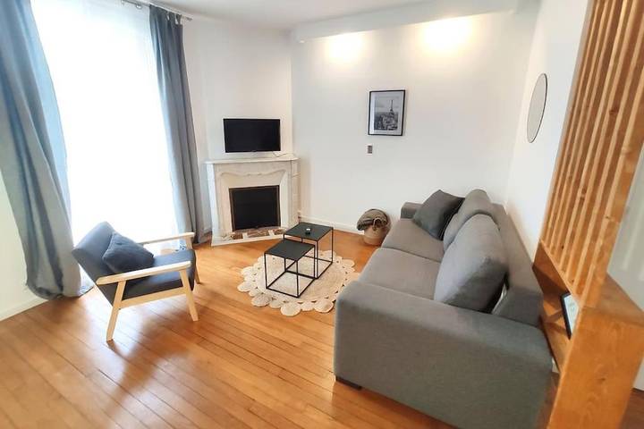 Location de vacances pour 7 personnes, avec Balcon à Gournay-sur-Marne